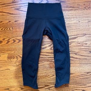 Lululemon high rise cropped mesh leggings, black, sz 4